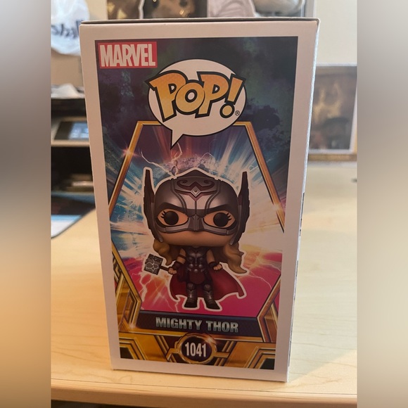 Funko Pop - Marvel Studios - Thor Love and Thunder - Mighty Thor (#1041, New) - Picture 4 of 4